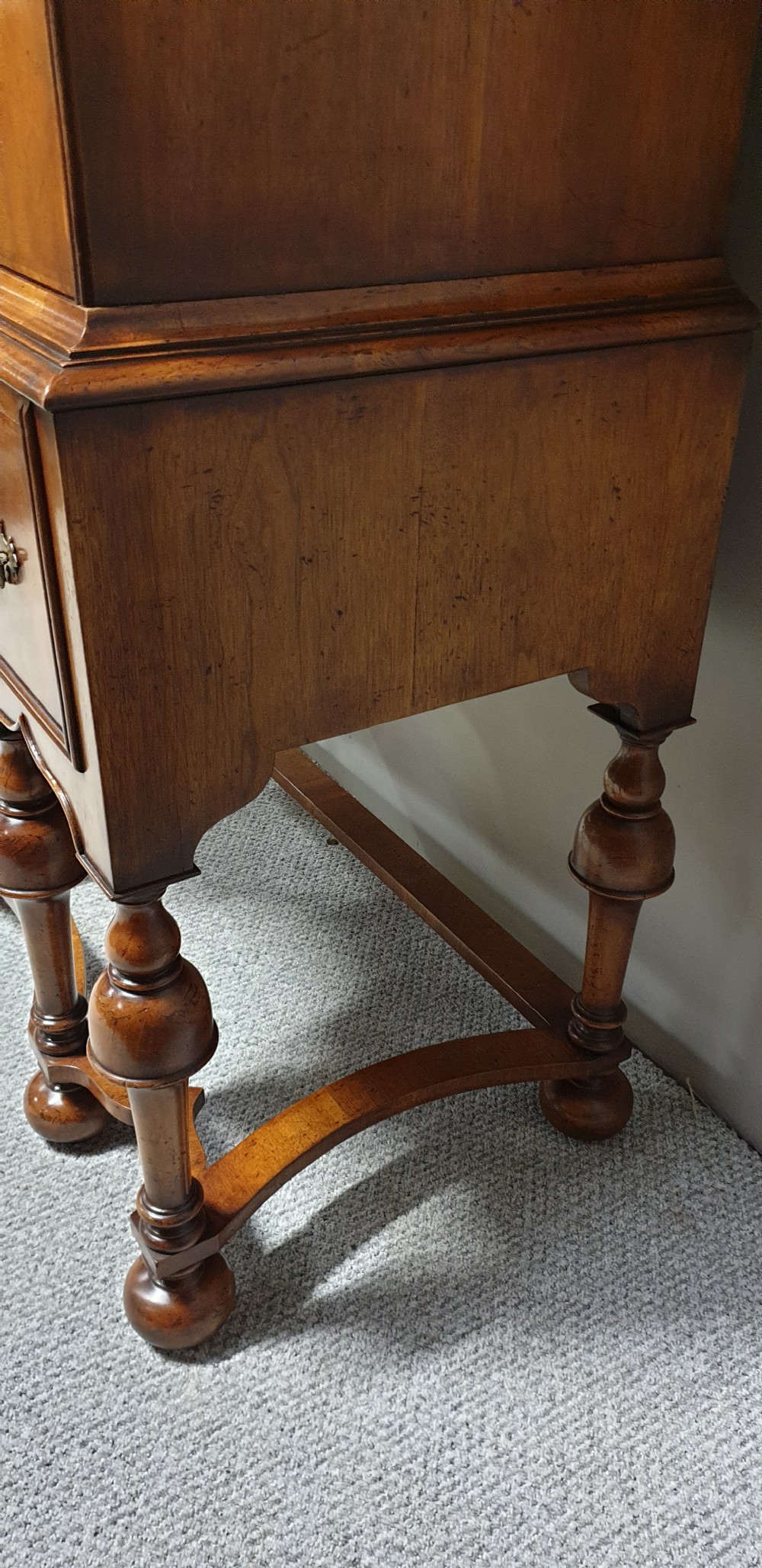 Outstanding Burr Walnut Chest of Drawers on Stand View XI