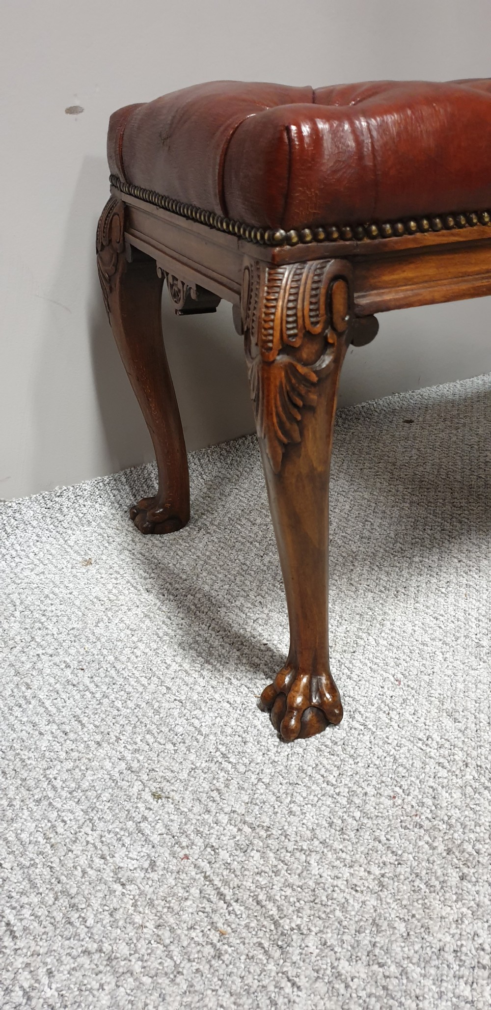 Outstanding Leather Stool View IV