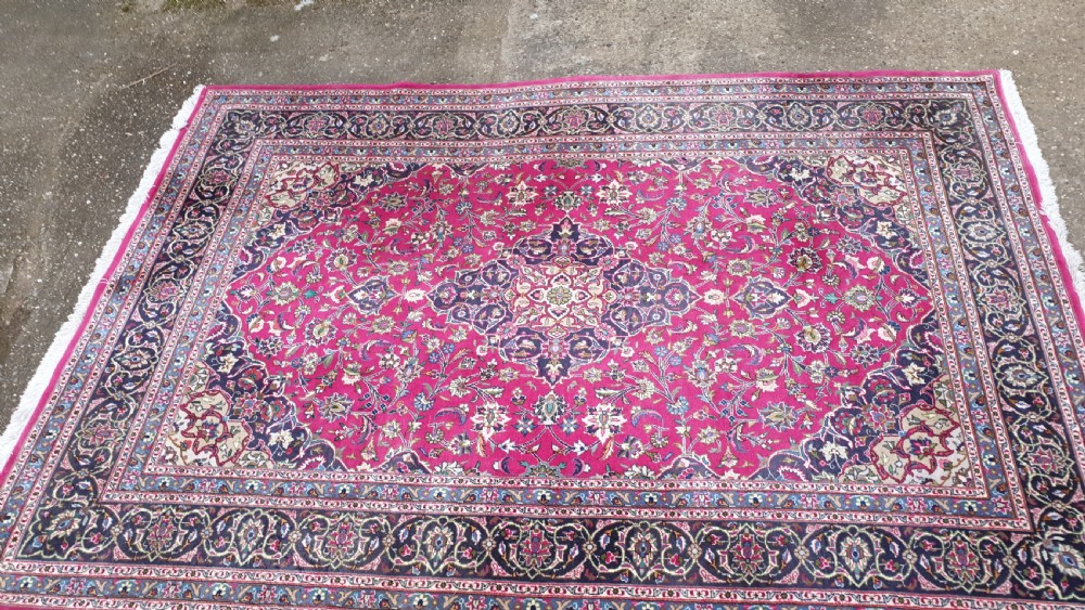 Excellent Quality Wool Carpet View IX