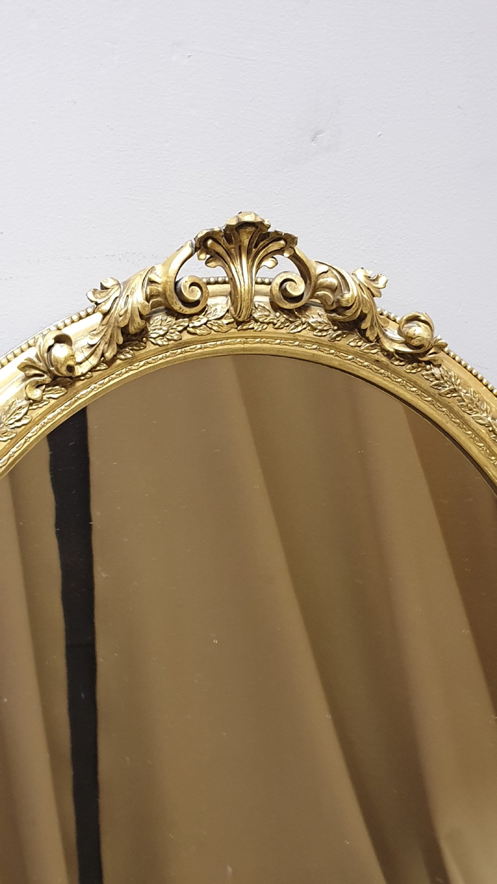 Superb Quality Pair Victorian Oval Gilt Wall Mirrors View VII