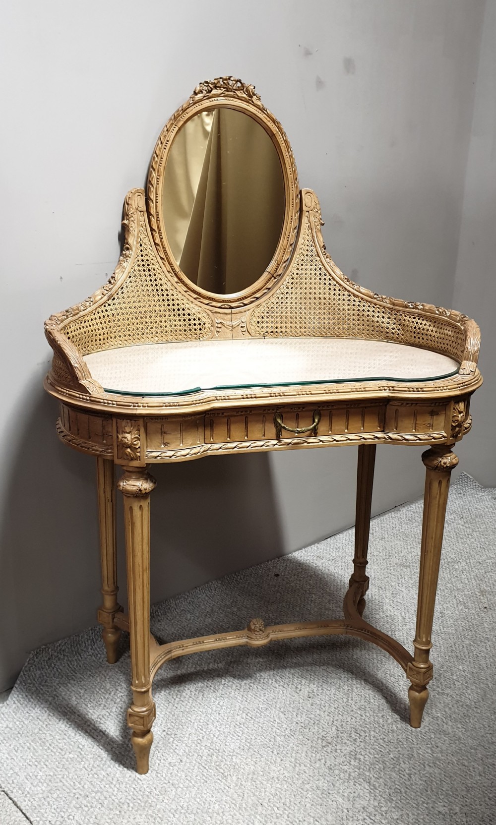 Beautiful French Dressing Table