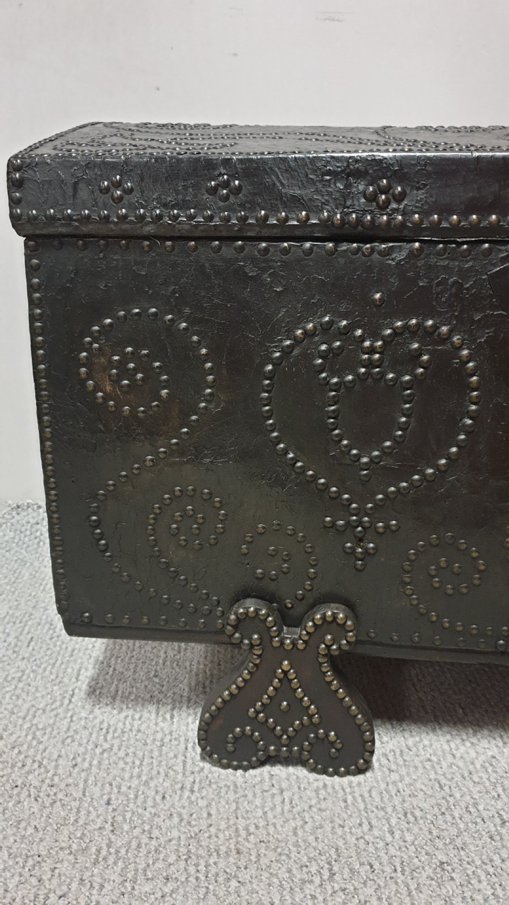 European C18th Crocodile Covered and Studded Travelling Chest View VI