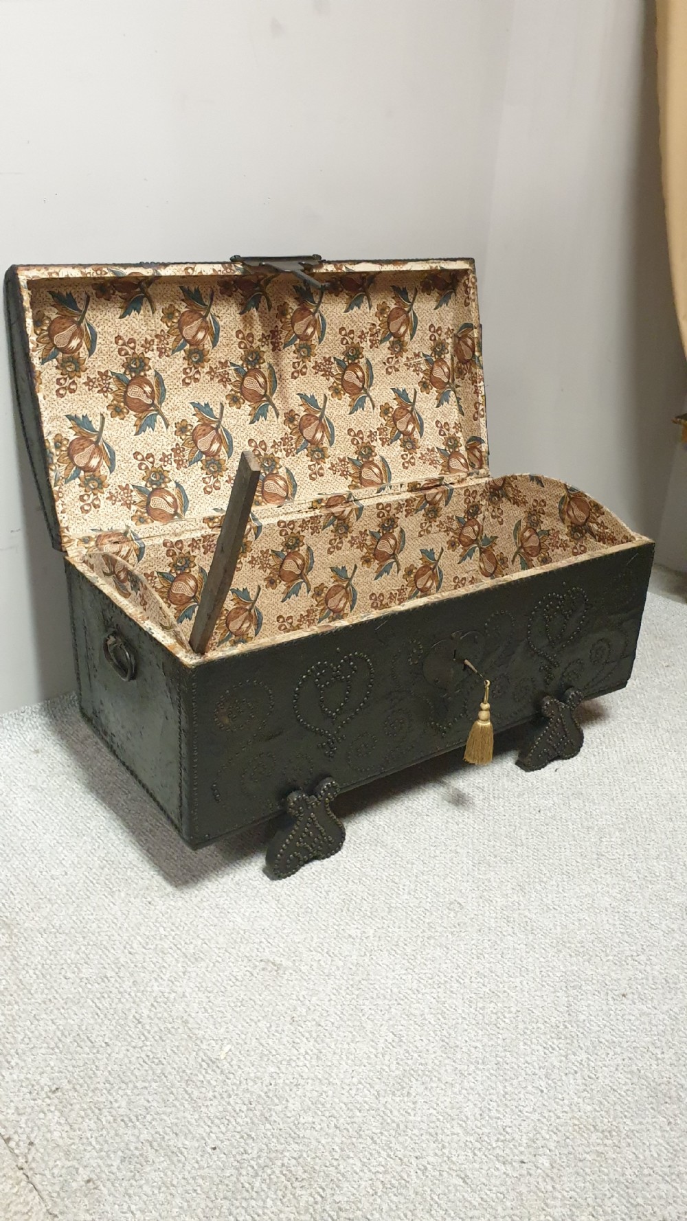 European C18th Crocodile Covered and Studded Travelling Chest View XIII