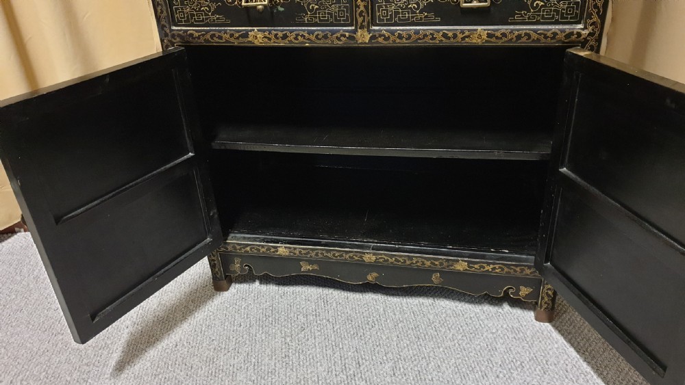 Chinoiserie Display Cabinet View VII