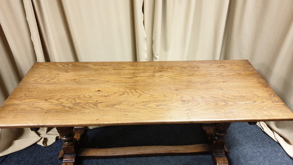 Very Nice Oak Refrectory Kitchen Table View II