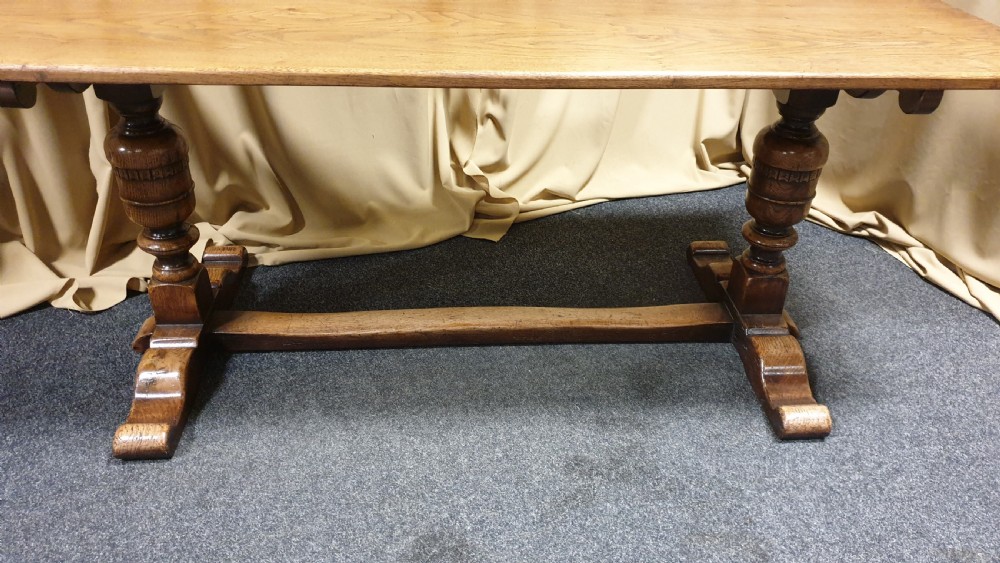 Very Nice Oak Refrectory Kitchen Table View III