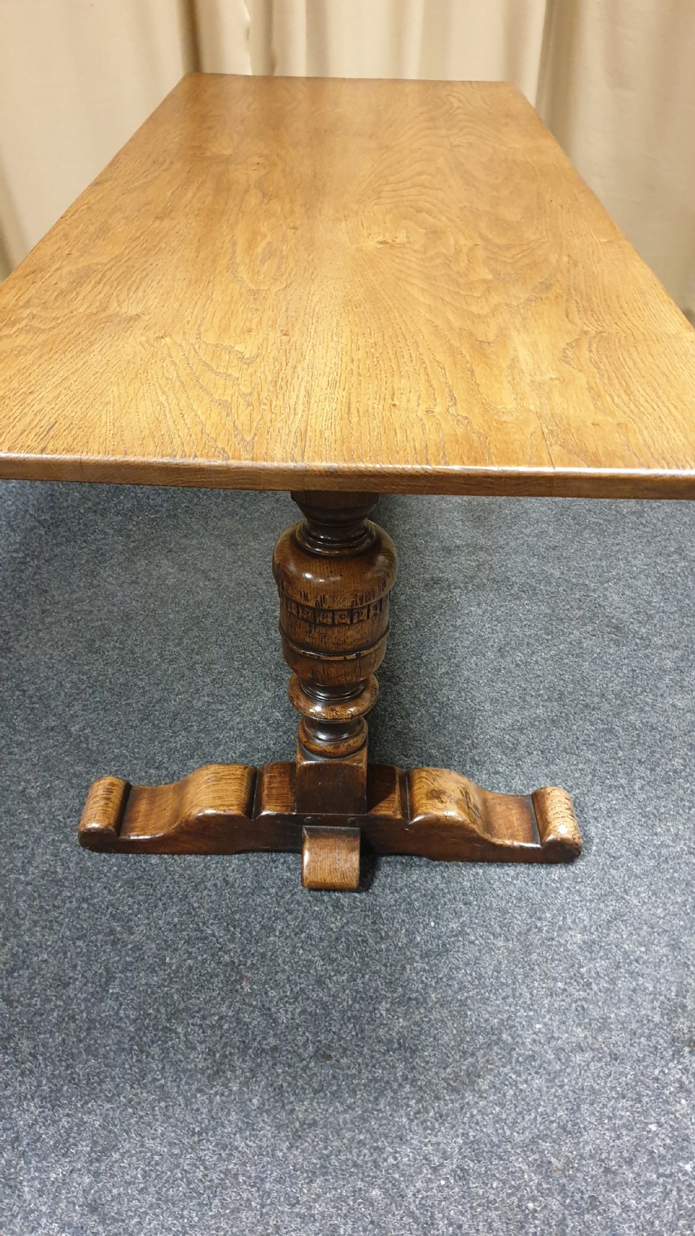 Very Nice Oak Refrectory Kitchen Table View X