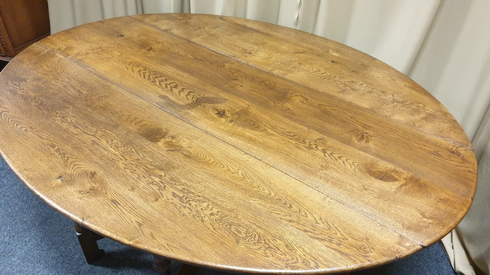 Superb 10/12 seat Oak Drop Leaf Wake table View X