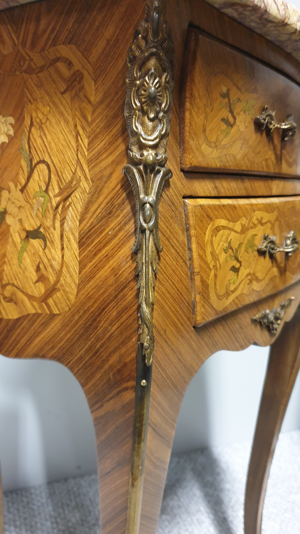 Superior Pair French Kingwood Bedside Chests of Drawers View VI