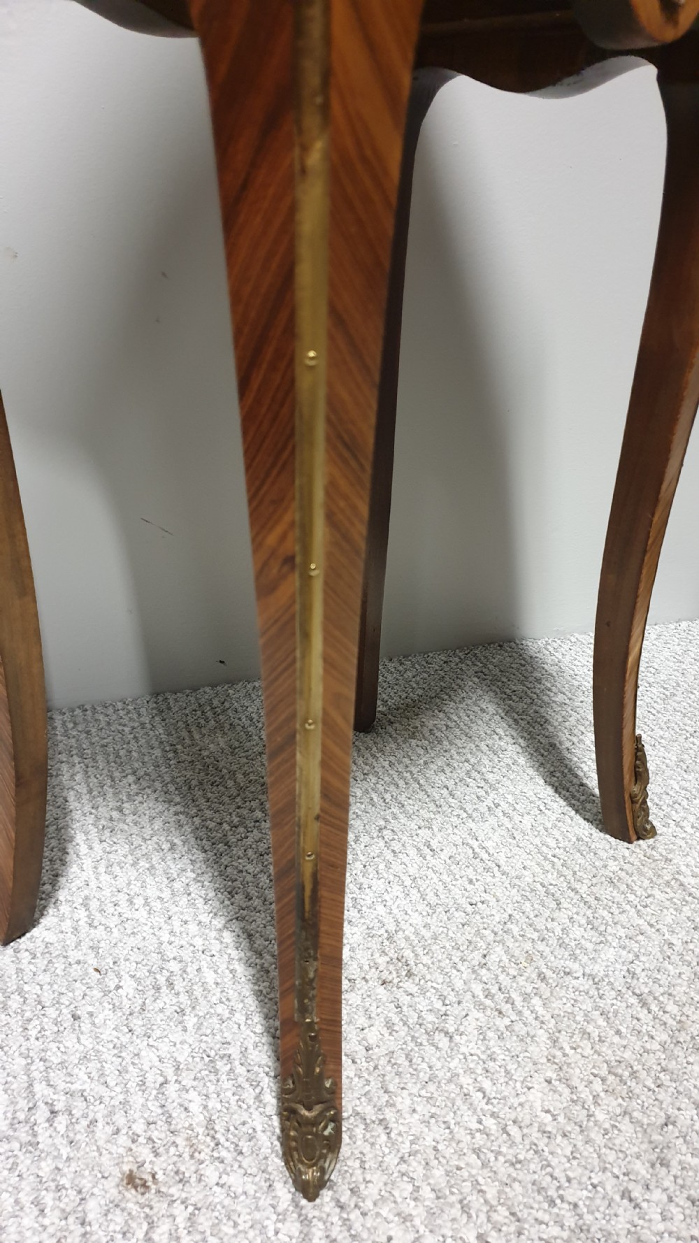 Superior Pair French Kingwood Bedside Chests of Drawers View VII