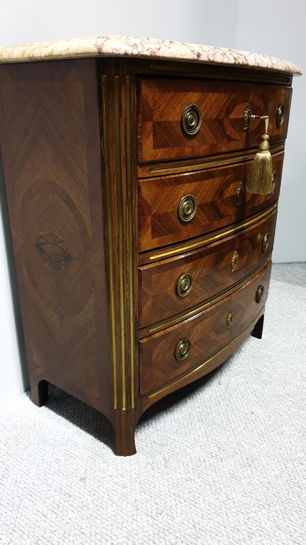 French Bow Front Commode Chest of Drawers of Small Proportions View VIII