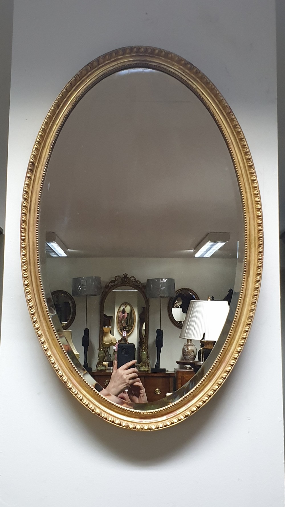 Very Nice Edwardian Oval Gilt Mirror