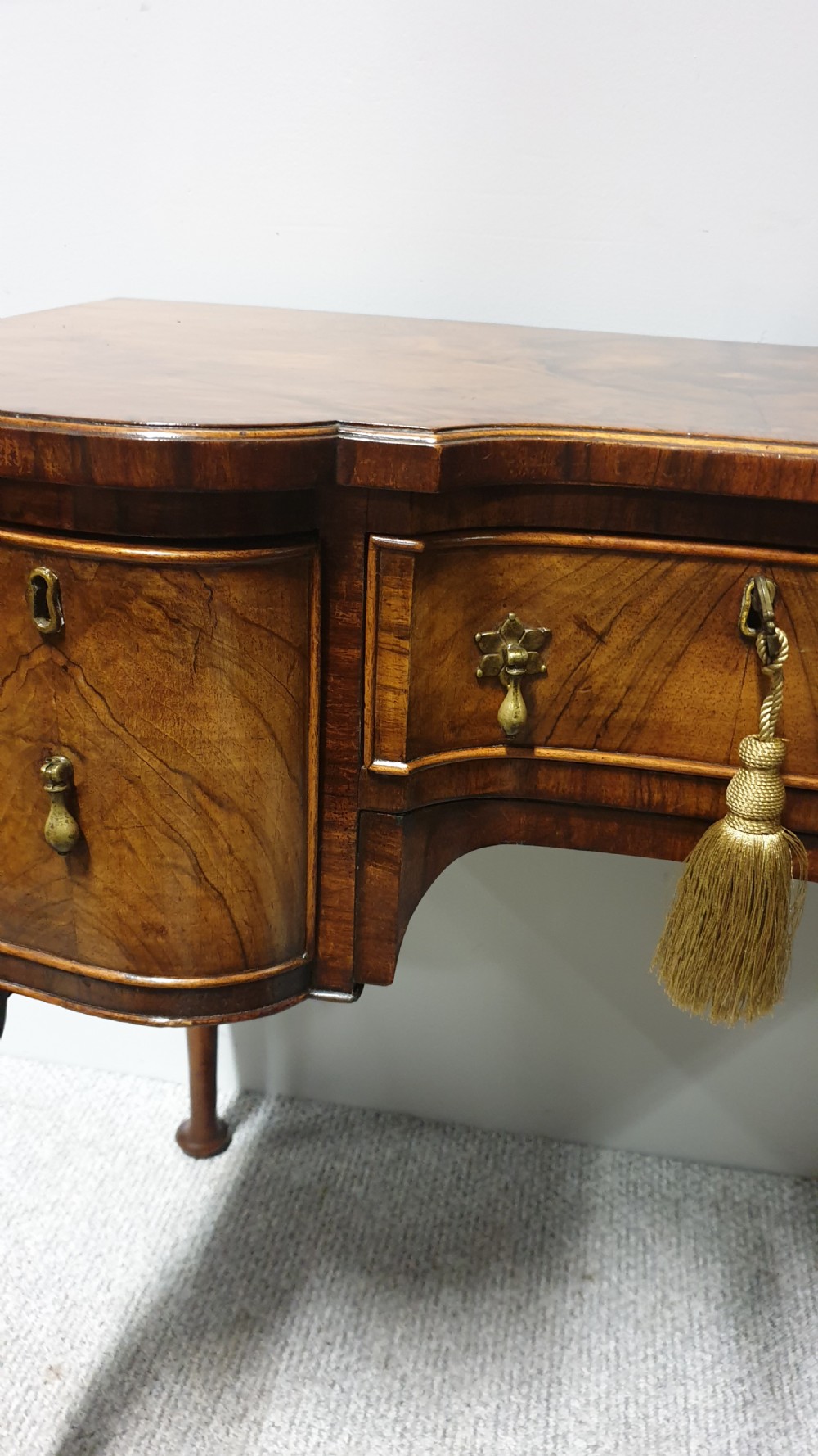 Outstanding Burr Walnut Dressing Table View XII