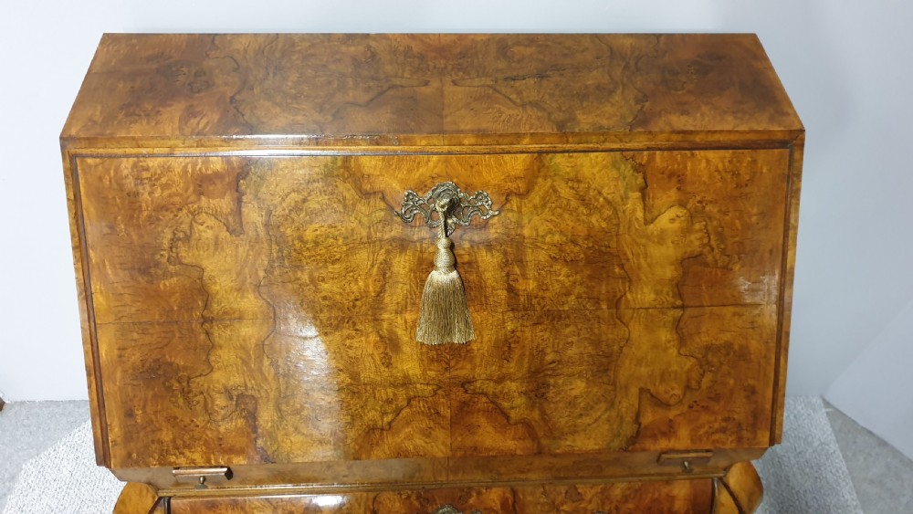 Outstanding Burr Walnut Serpentine Bureau View VI
