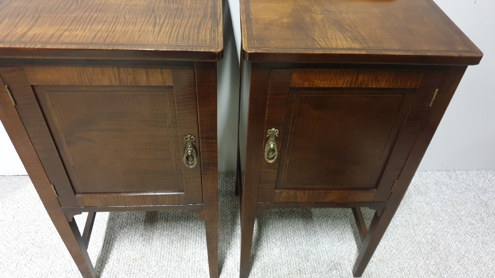 Very Nice Pair Mahogany Bedside Cabinets View IX