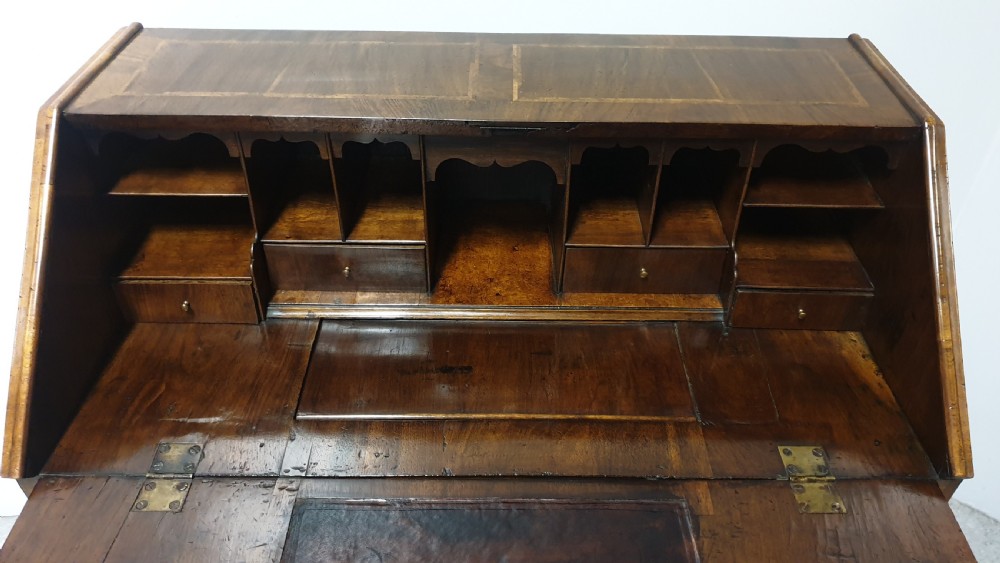 C18th Walnut Bureau View XI