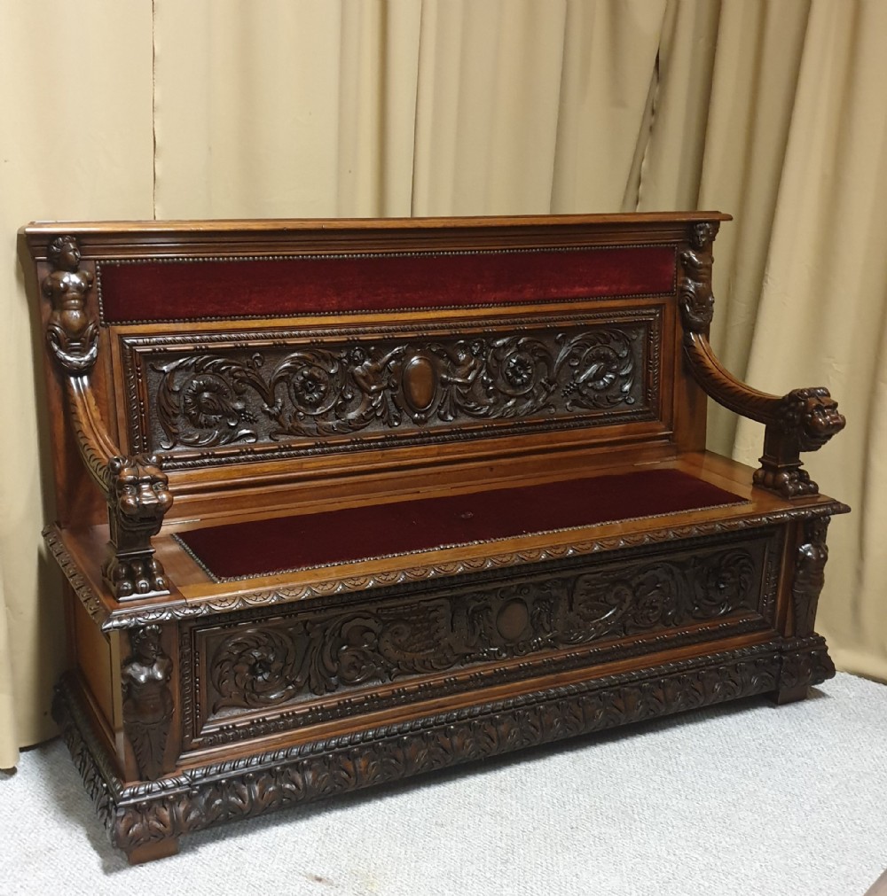 Magnificent Walnut Bench 'Gillows of lancaster'