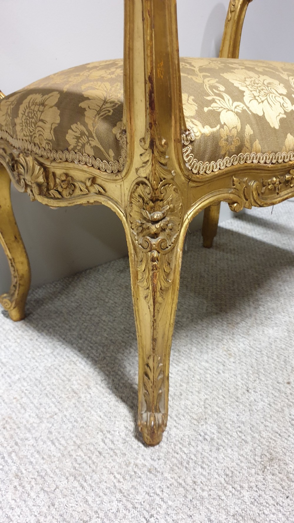 Excellent Quality Louis XV Stool View VII