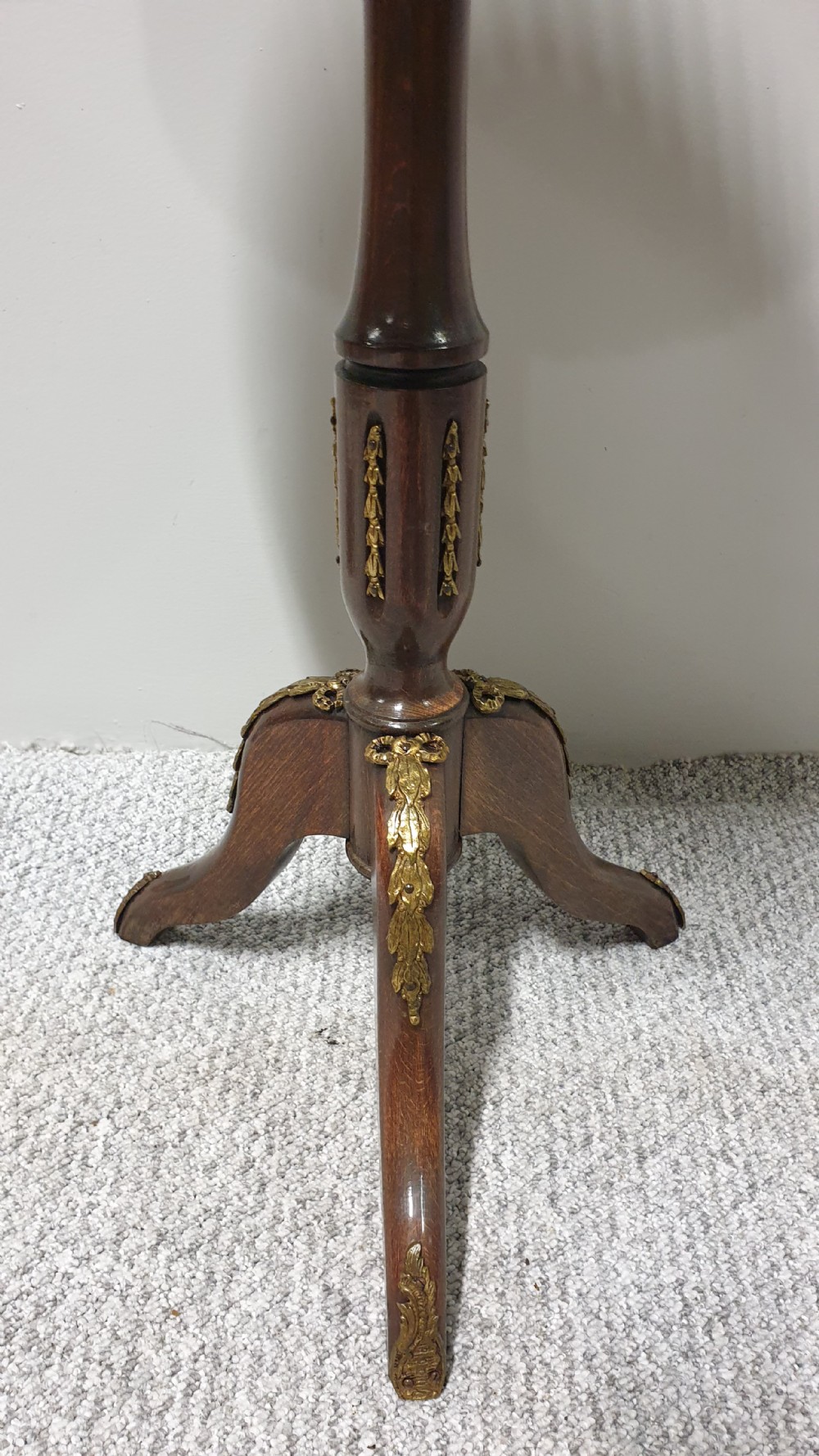 Nice French Pedestal Table View II