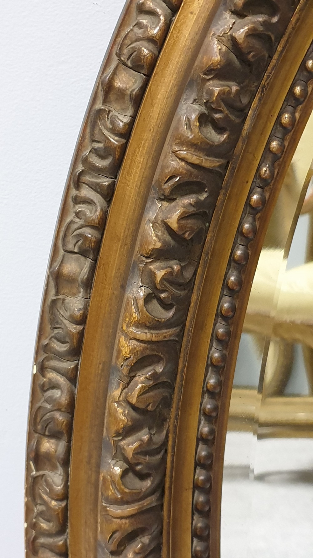 Lovely Victorian Oval Gilt Mirror View IV