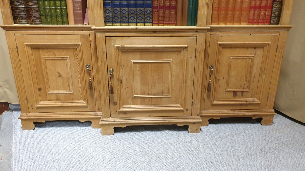 Outstanding Regency Style Breakfront Pine Bookcase c.1930 View IV