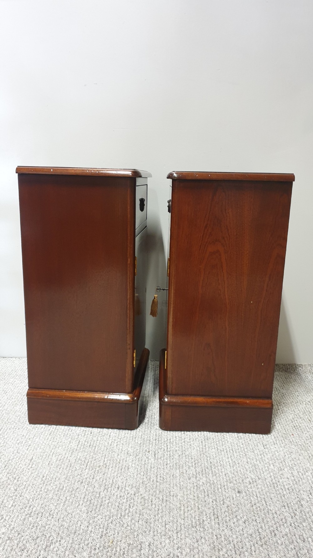 Pair Mahogany Inlaid Bedside Lamp Cabinets View VIII