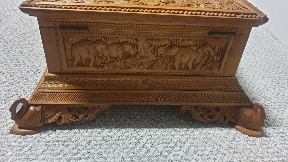 Wonderful Asian Carved Jewellery Casket View IX
