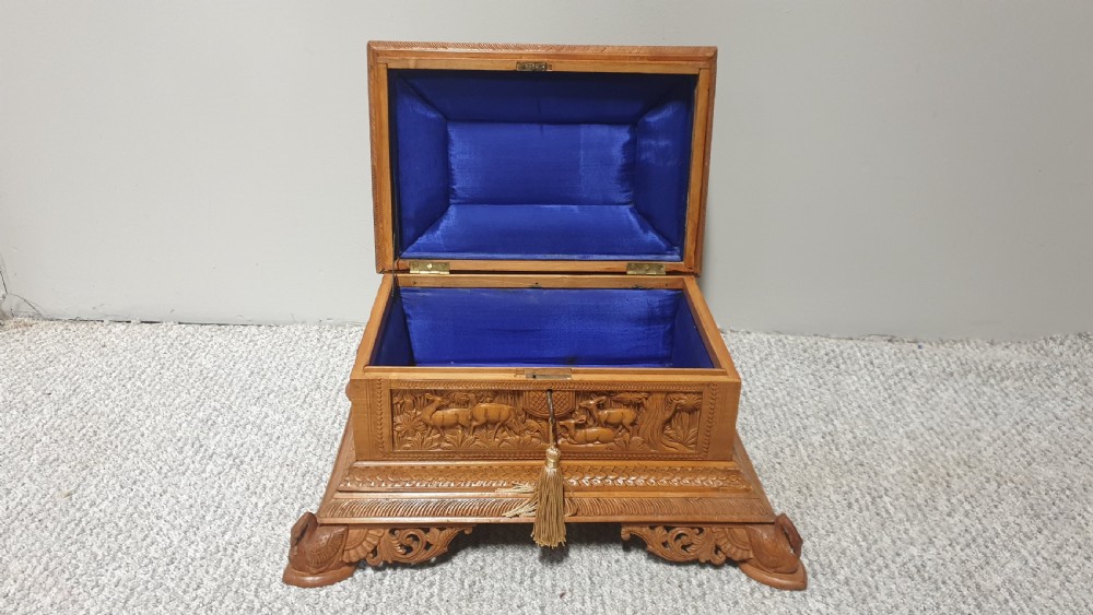Wonderful Asian Carved Jewellery Casket View XIV