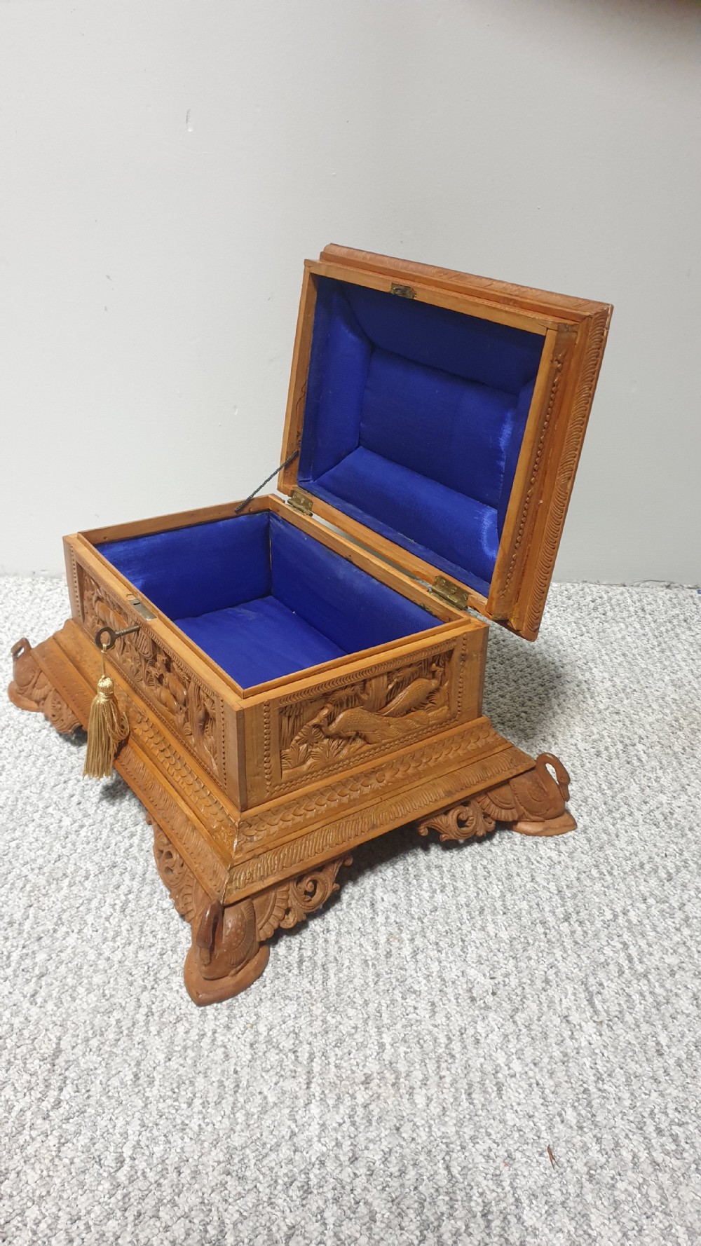 Wonderful Asian Carved Jewellery Casket View XV