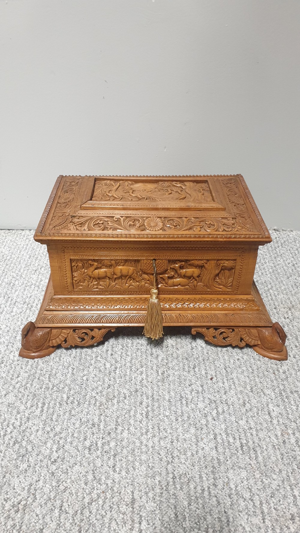 Wonderful Asian Carved Jewellery Casket View XIX