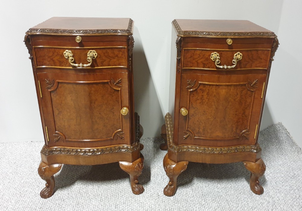 Top Quality Burr Walnut Bedside Lamp Cabinets
