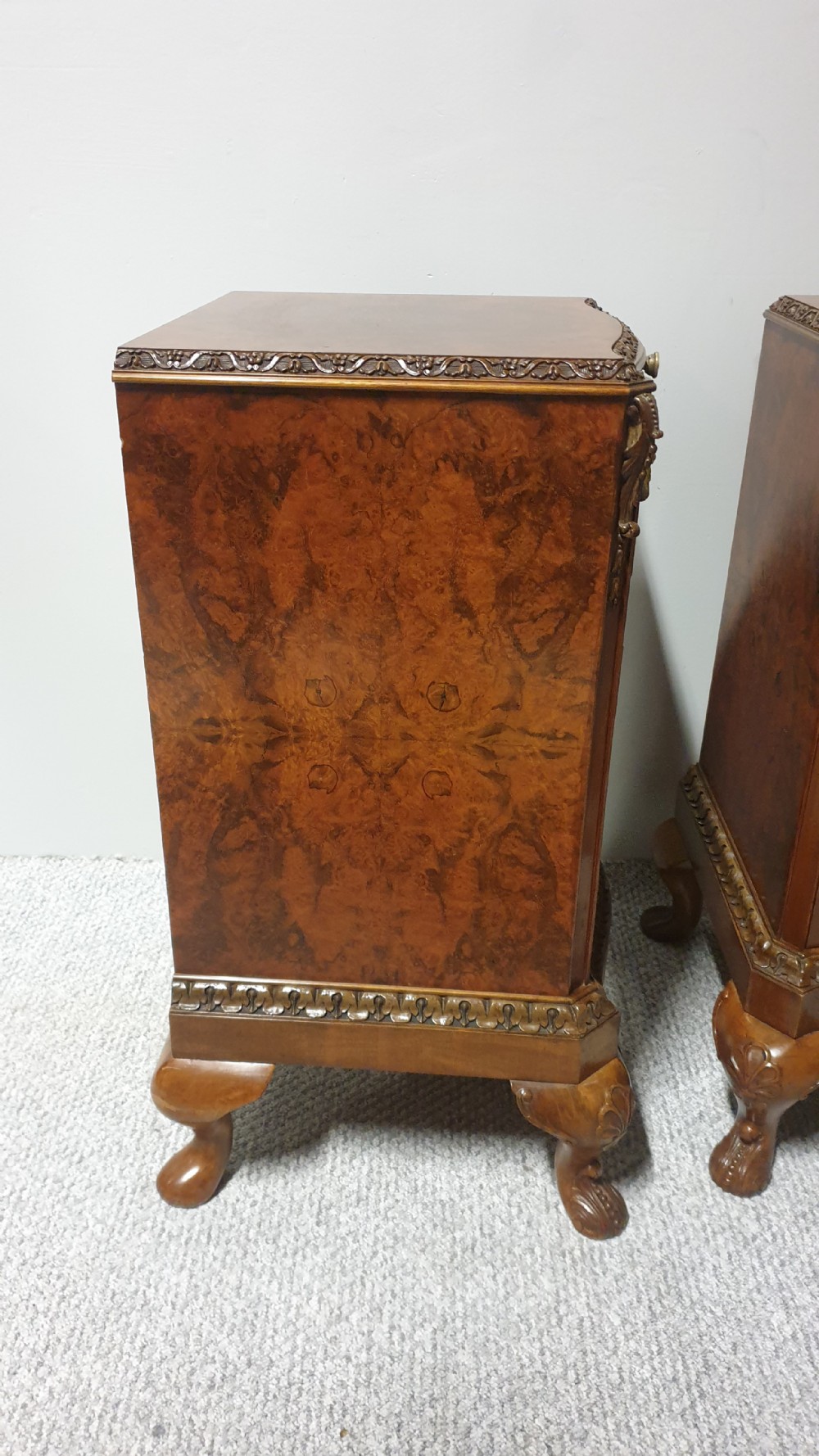 Top Quality Burr Walnut Bedside Lamp Cabinets View IV