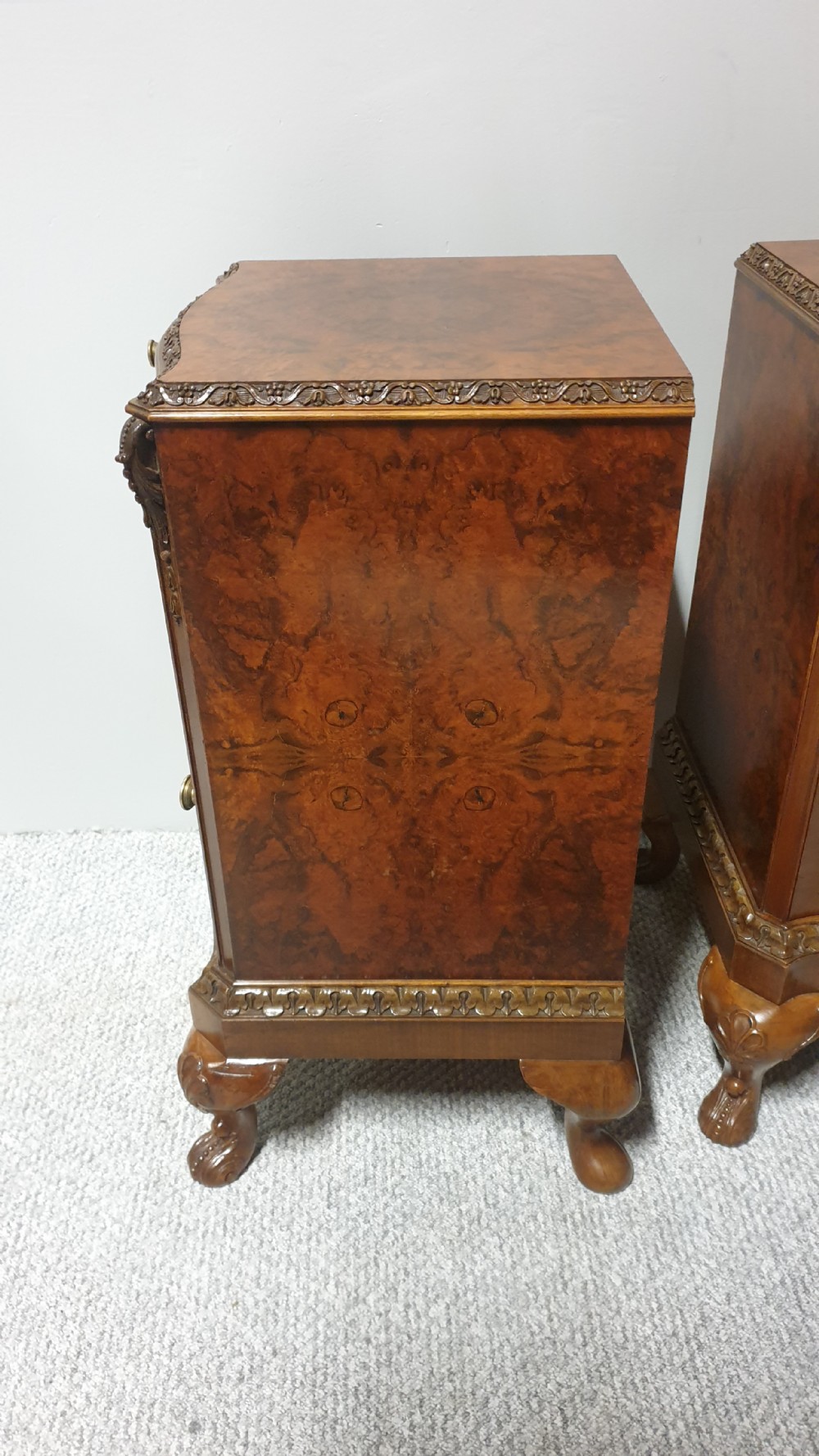 Top Quality Burr Walnut Bedside Lamp Cabinets View V