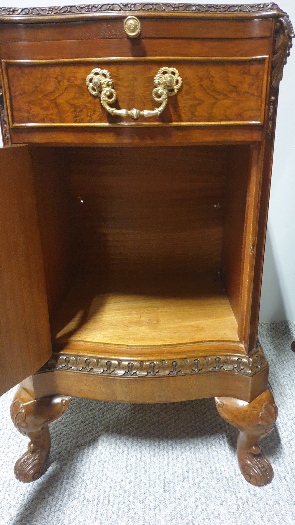 Top Quality Burr Walnut Bedside Lamp Cabinets View X