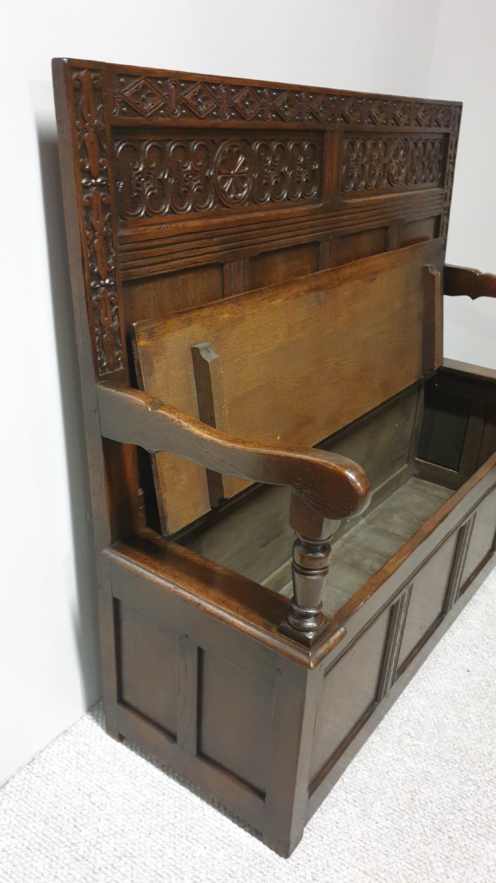 Superb Oak Monks Bench Settle View VI