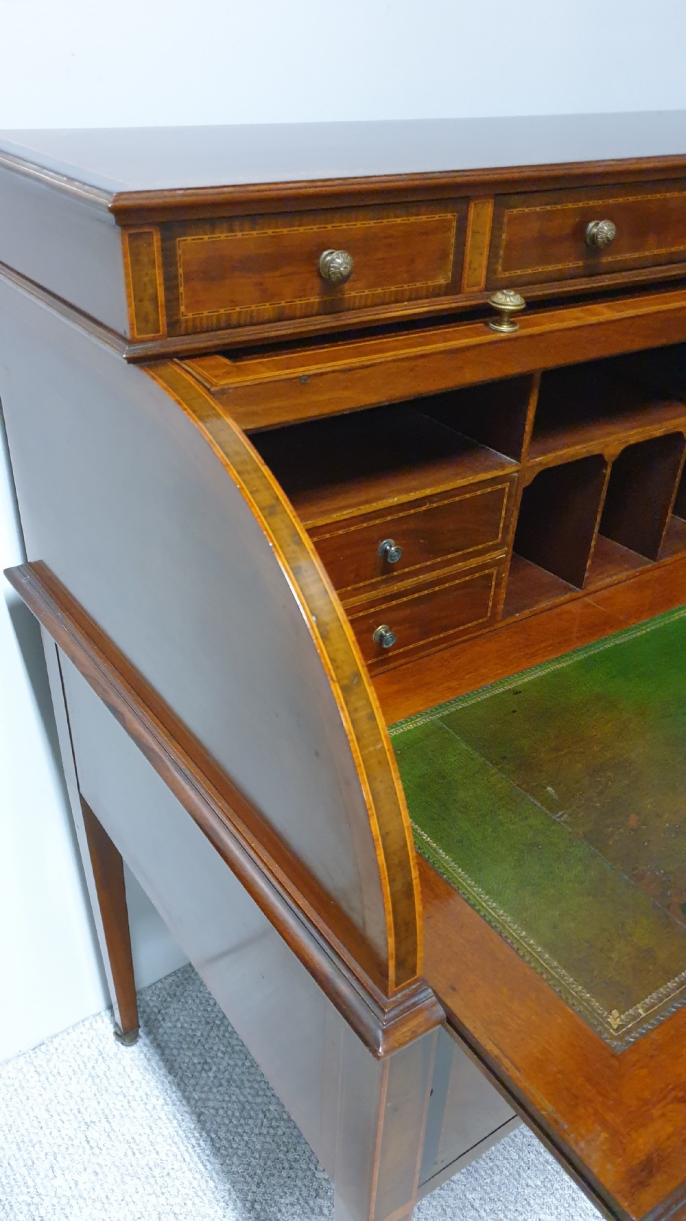 Superb Mahogany Cylinder Bureau View X