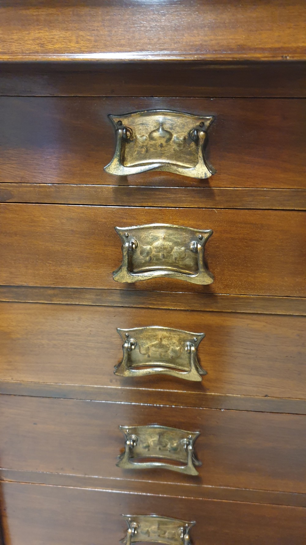 Victorian Mahogany Wellington Chest of Drawers View VI