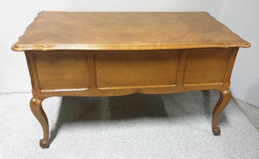 Very Nice Freestanding French Oak Kneehole Desk View VIII