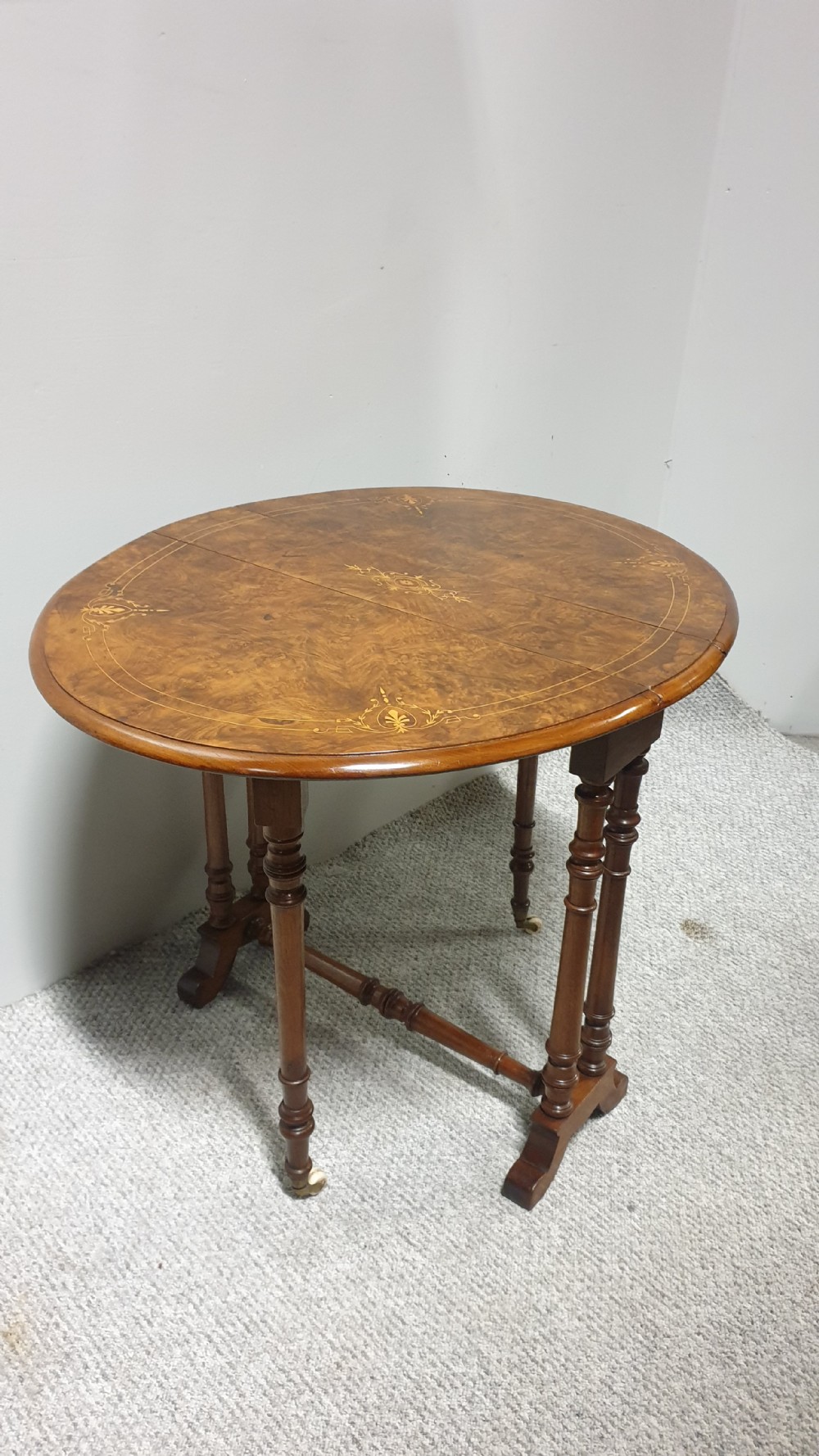Pretty Victorian Baby Sutherland Table View VI
