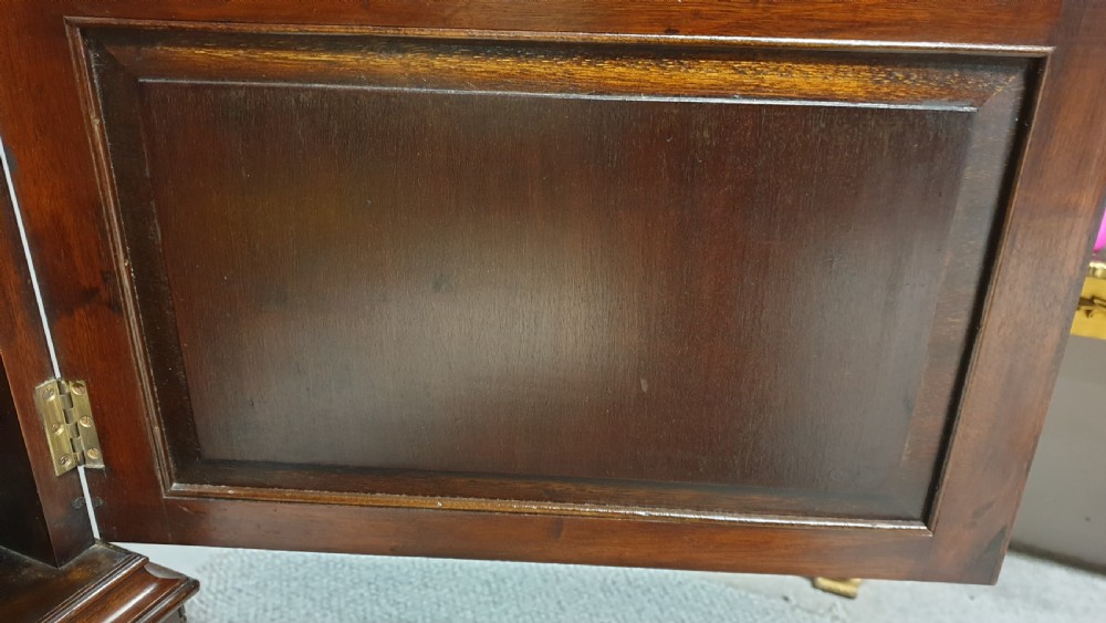 Fabulous Chippendale Mahogany Display Cabinet View IX