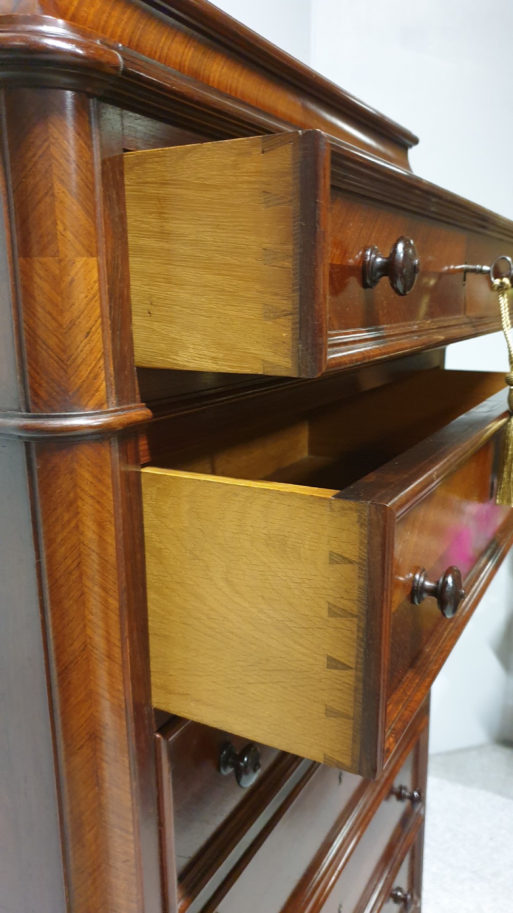 Superb French Rosewood Semanier Chest of Drawers View VI