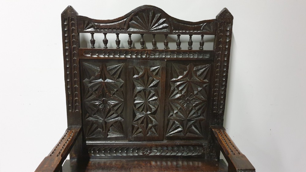 C16th Oak Monks Bench Settle of Small Proportions View III