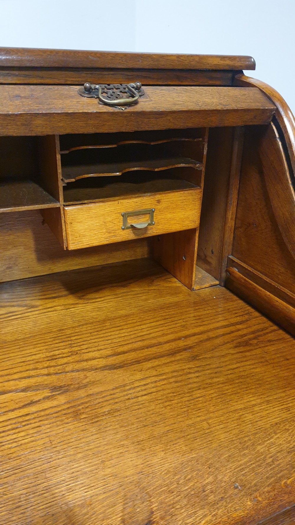 Good English Oak Roll Top Desk View VIII