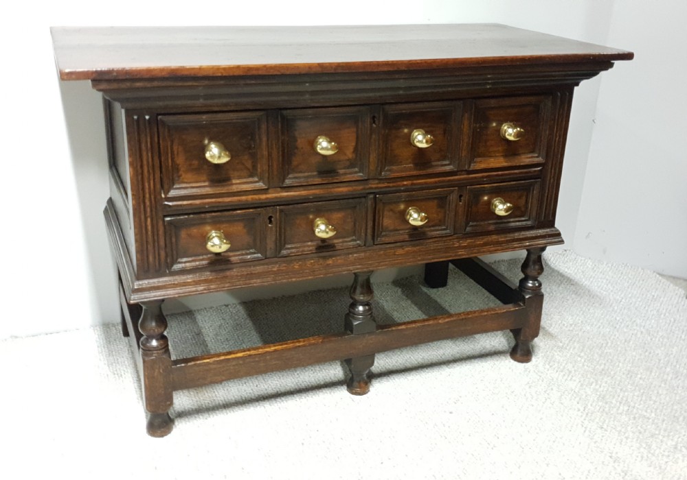Good Period Oak Chest of Drawers Server View XI