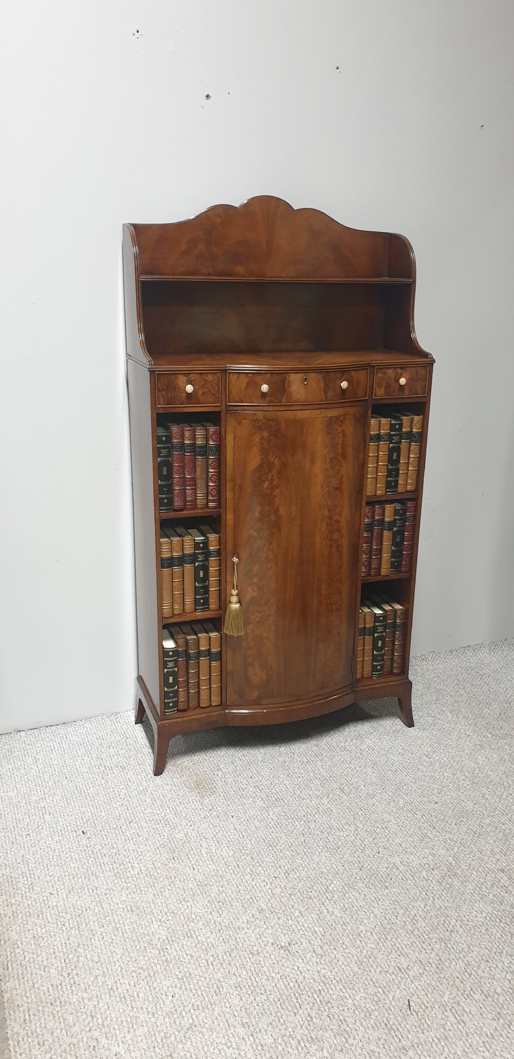 Superb Mahogany Bookcase Cabinet