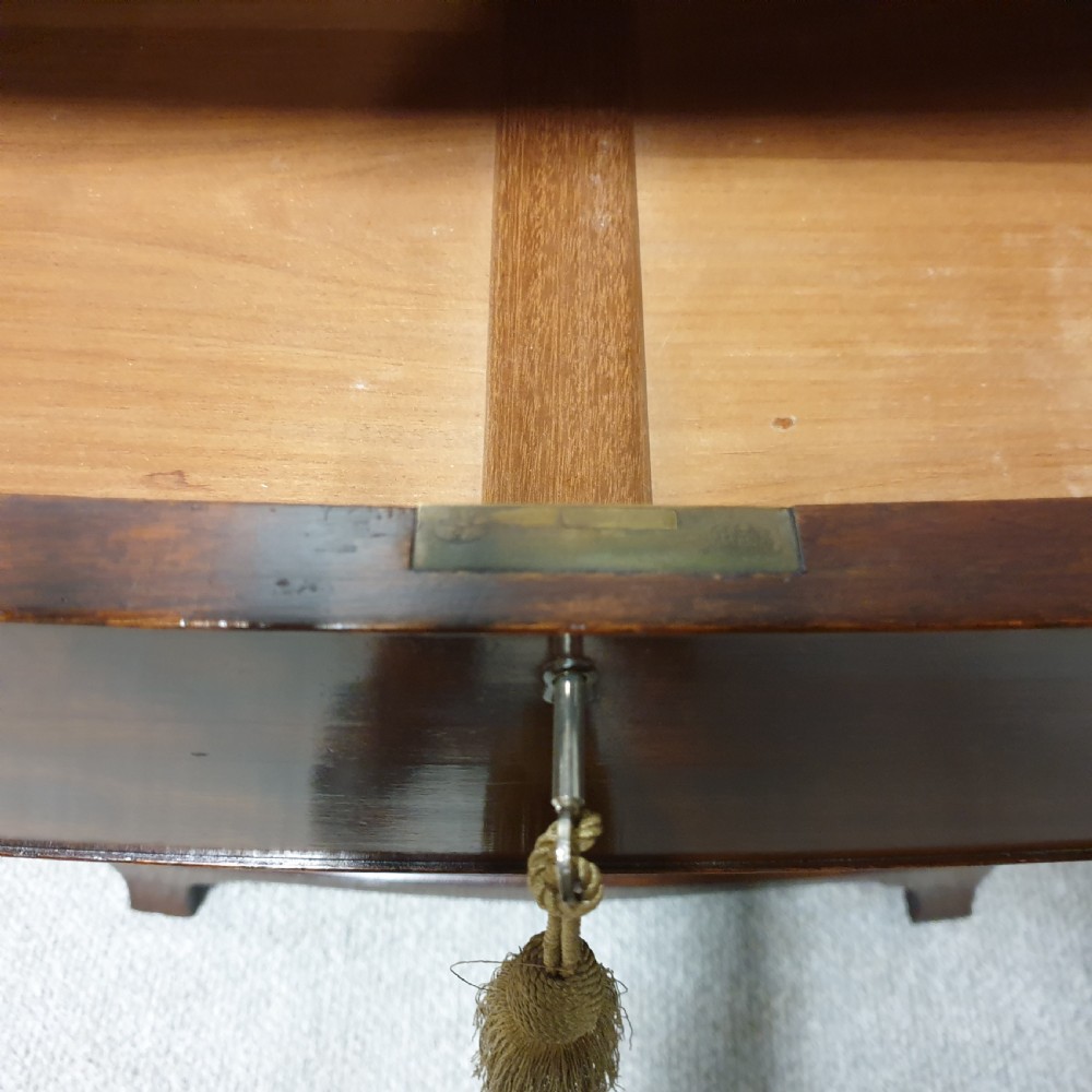 Small Edwardian Mahogany Chest of Drawers View VII