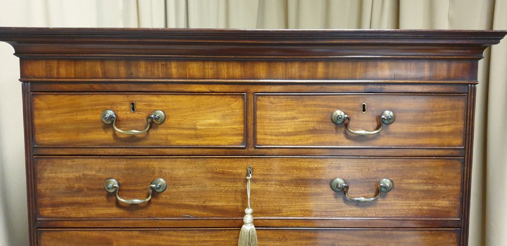 Very Nice Georgian Mahogany Chest on Chest of Drawers View IV