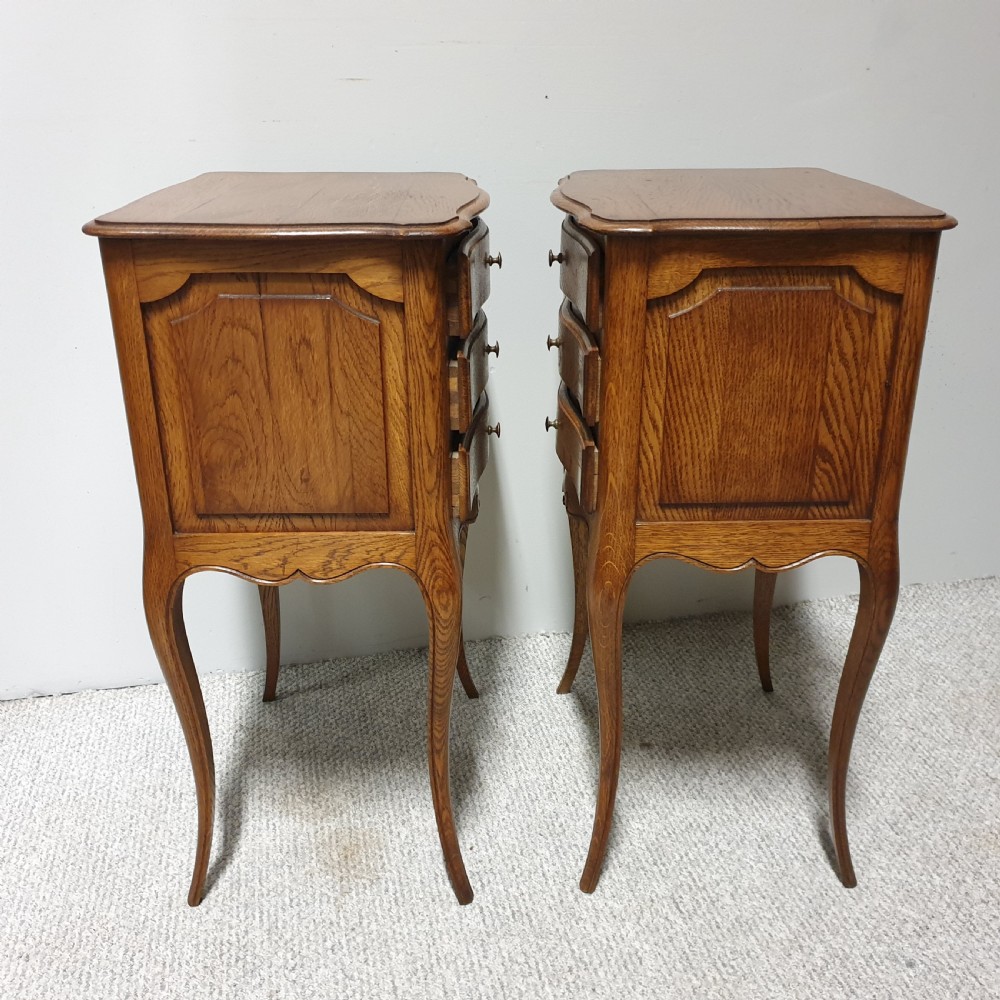Super Pair French Oak Bedside Lamp Chest of Drawers View IV