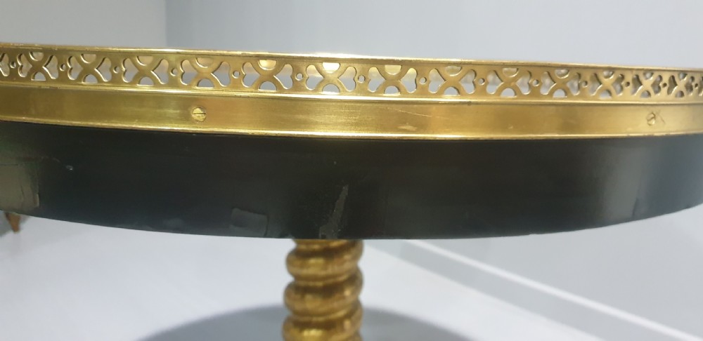 Superb Chinoiserie Laquered And Gilt Centre Table View X