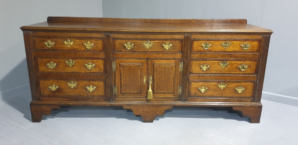 Superb C18TH Oak Dresser Base View V